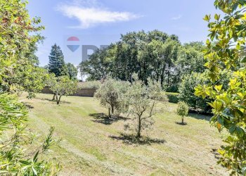 Giardino - Villa Via Belli
 
7, Nepi - foto 8