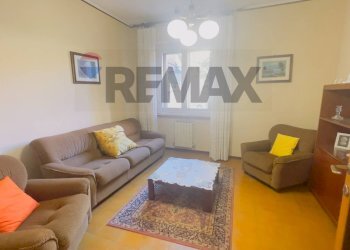 Soggiorno - Three-room apartment VIA BEATO GIROLAMO GHERARDUCCI
 
16C, Recanati - photo 6