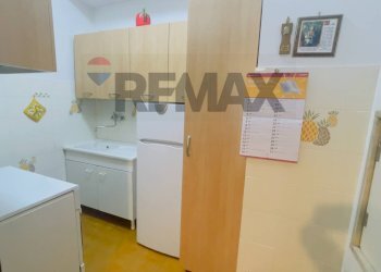 Cucina - Three-room apartment VIA BEATO GIROLAMO GHERARDUCCI
 
16C, Recanati - photo 11