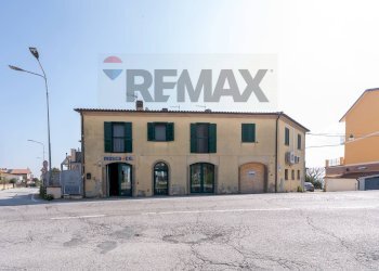 Edificio all\'aperto - Shop via nazario sauro
 
52, Recanati - photo 2