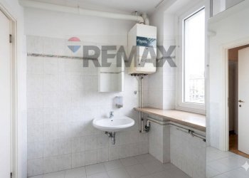 Bagno - Shop via nazario sauro
 
52, Recanati - photo 25