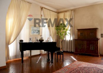 Sala da pranzo - Rustic Montale - photo 22