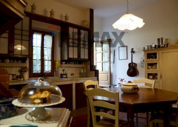 Sala da pranzo - Rustic Montale - photo 25