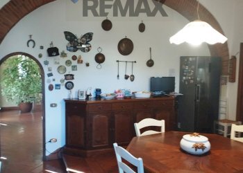 Sala da pranzo - Rustic Montale - photo 26