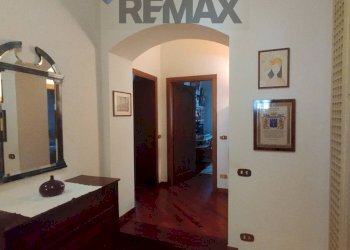 Hall / corridoio - Rustic Montale - photo 35