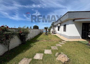 Giardino - Villa Via lago di como
 
1, Anzio - foto 5