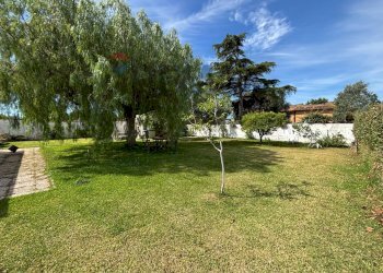 Giardino - Villa Via lago di como
 
1, Anzio - foto 10