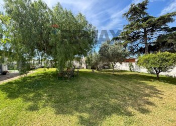 Giardino - Villa Via lago di como
 
1, Anzio - foto 11