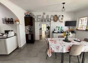 Sala da pranzo - Villa Via lago di como
 
1, Anzio - foto 31