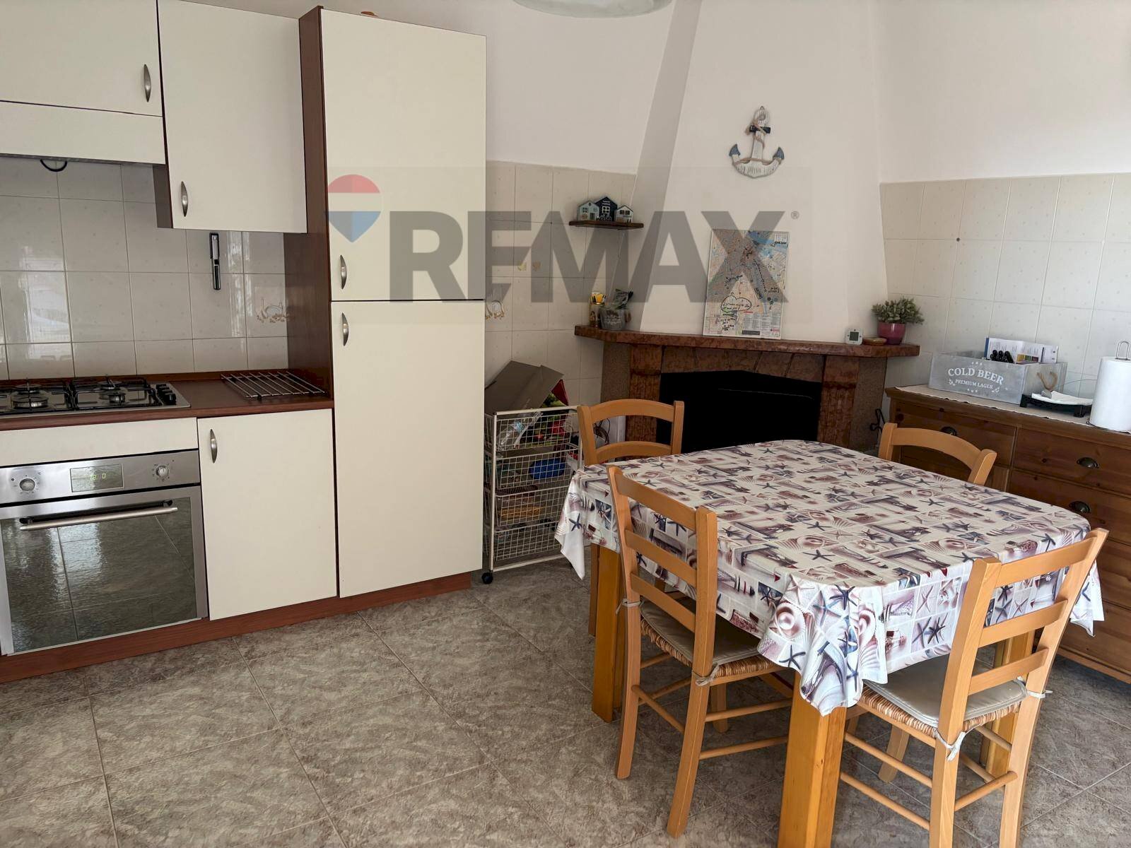 Sala da pranzo - Casa semi indipendente Via Solferino
 
21, Anzio - foto 3