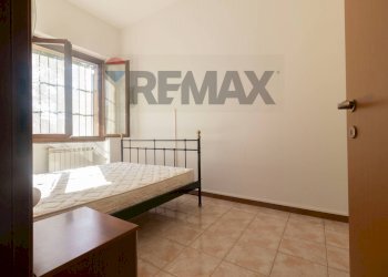 Camera / camera da letto - Two-room apartment Via Garibaldi
 
22, Gessate - photo 14