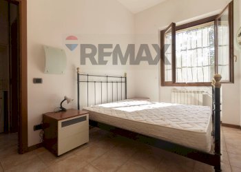 Camera / camera da letto - Two-room apartment Via Garibaldi
 
22, Gessate - photo 15
