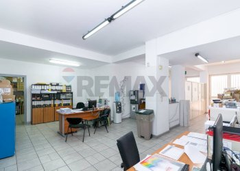 Ufficio - Locale Commerciale Via Cristoforo Colombo
29, Tremestieri Etneo - foto 6