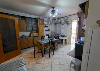 Sala da pranzo - Four-room apartment via Giuseppe verdi
 
40, Roccalumera - photo 4