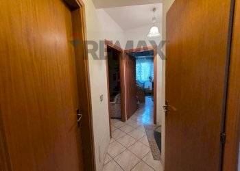 Hall / corridoio - Four-room apartment via Giuseppe verdi
 
40, Roccalumera - photo 9