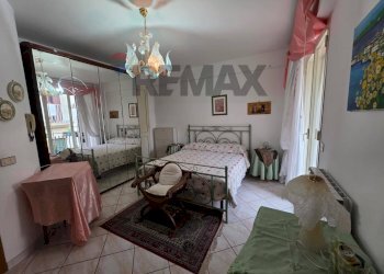 Camera / camera da letto - Four-room apartment via Giuseppe verdi
 
40, Roccalumera - photo 24