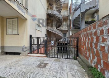 Edificio all\'aperto - Four-room apartment via Giuseppe verdi
 
40, Roccalumera - photo 38