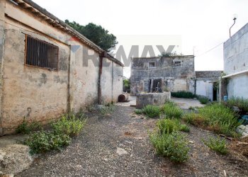 Casa all\'aperto - Rustico via per Canicattini
 
250, Canicattini Bagni - foto 5