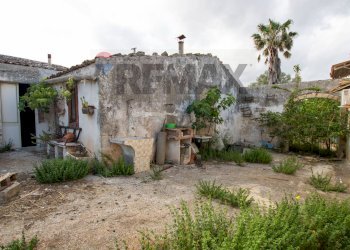 Casa all\'aperto - Rustico via per Canicattini
 
250, Canicattini Bagni - foto 11