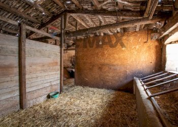 Stanza vuota - Rustico via per Canicattini
 
250, Canicattini Bagni - foto 27