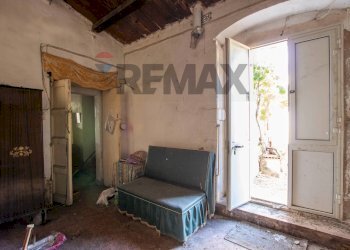 Camera / camera da letto - Rustico via per Canicattini
 
250, Canicattini Bagni - foto 34