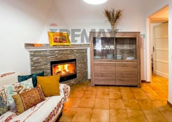 Soggiorno - Three-room apartment via ingegner Porru
1, Tonara - photo 4