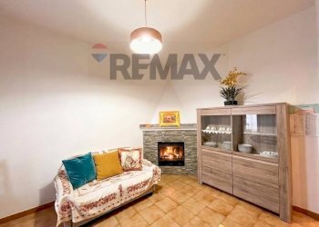 Soggiorno - Three-room apartment via ingegner Porru
1, Tonara - photo 5