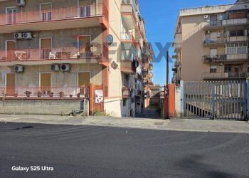 Edificio all\'aperto - Locale Commerciale Via Giuseppe Missori
 
75/A, Catania - foto 1