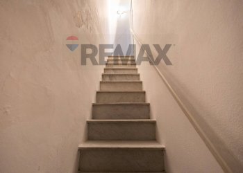 Scale - Casa indipendente Via Tenente Platania
 
51, Motta Sant'Anastasia - foto 8