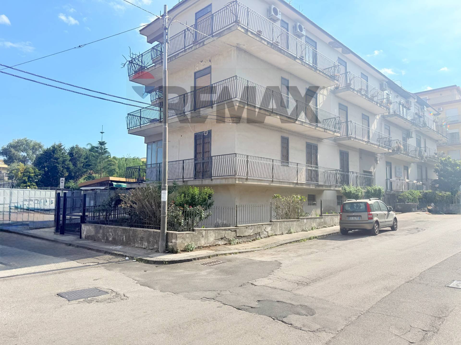 Edificio all\'aperto - Four-room apartment via circumvallazione
 
8, Riposto - photo 1