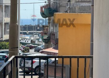 Balcone - Quadrilocale via circumvallazione
 
8, Riposto - foto 8