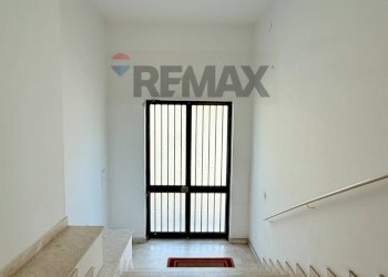 Stanza vuota - Quadrilocale via circumvallazione
 
8, Riposto - foto 10