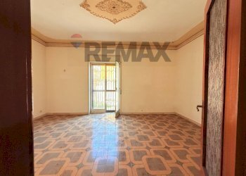 Stanza vuota - Quadrilocale via circumvallazione
 
8, Riposto - foto 29