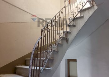 Scale - Two-room apartment via Buglio
 
21, Adrano - photo 6