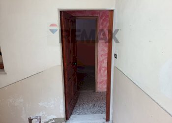 Hall / corridoio - Two-room apartment via Buglio
 
21, Adrano - photo 7