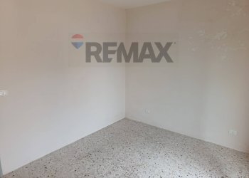 Stanza vuota - Two-room apartment Via Buglio
 
21, Adrano - photo 14