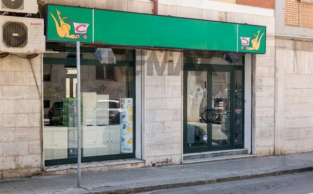 Edificio all\'aperto - Negozio via Boiardo
 
45, Cagliari - foto 1