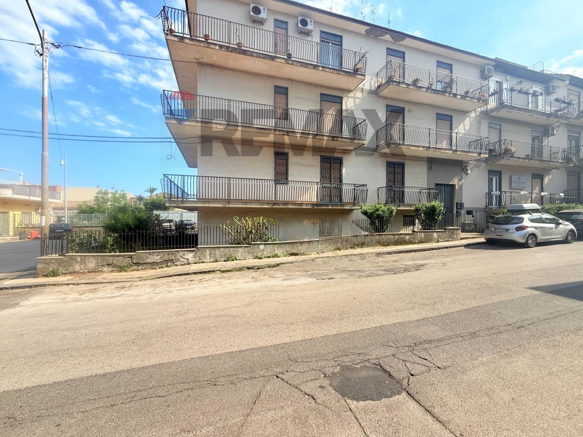 Edificio all\'aperto - Appartamento via circumvallazione
8, Riposto - foto 2