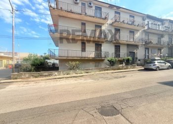Edificio all\'aperto - Appartamento via circumvallazione
 
8, Riposto - foto 2