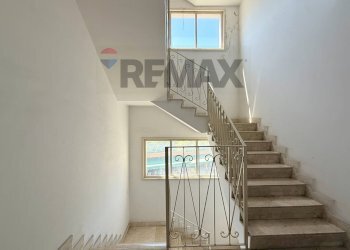 Scale - Appartamento via circumvallazione
 
8, Riposto - foto 4