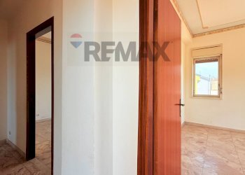 Hall / corridoio - Appartamento via circumvallazione
 
8, Riposto - foto 8