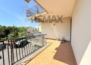 Balcone - Appartamento via circumvallazione
 
8, Riposto - foto 17