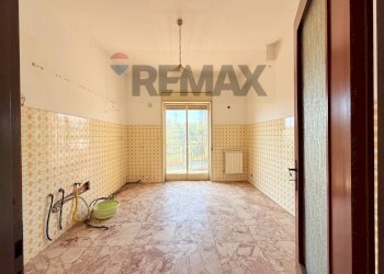 Stanza vuota - Appartamento via circumvallazione
 
8, Riposto - foto 29