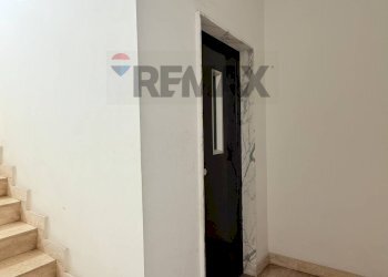 Scale - Appartamento via circumvallazione
 
8, Riposto - foto 38