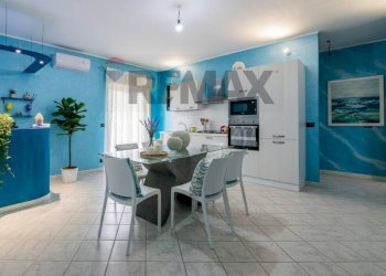 Cucina - Appartamento contrada liberto, Fiumefreddo di Sicilia - foto 17