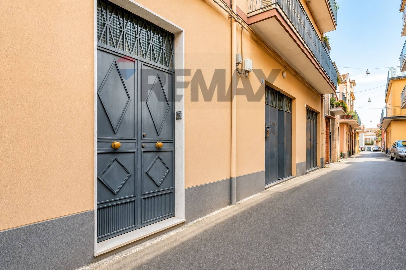 Edificio all\'aperto - Casa indipendente via Guglielmo Marconi
 
30, Aci Sant'Antonio - foto 1