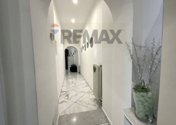 Hall / corridoio - Four-room apartment Via S.Michele del Carso, 10
10, Pogliano Milanese - photo 5