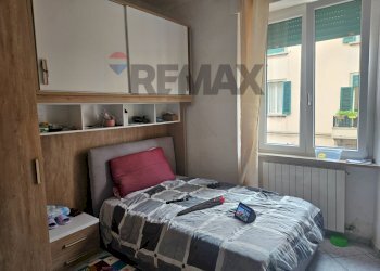 Camera / camera da letto - Four-room apartment Piombino - photo 7