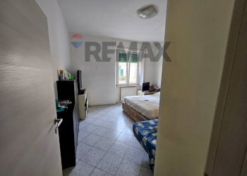 Camera / camera da letto - Four-room apartment Piombino - photo 11