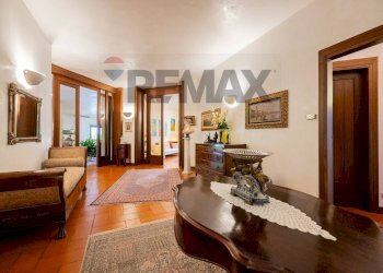 Hall / corridoio - Casa semi indipendente VIA VITTORIO ALFIERI
10, Porto Mantovano - foto 47